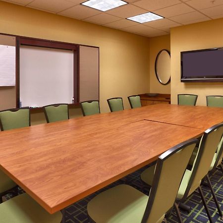 Fairfield Inn And Suites By Marriott לאראמי מראה חיצוני תמונה