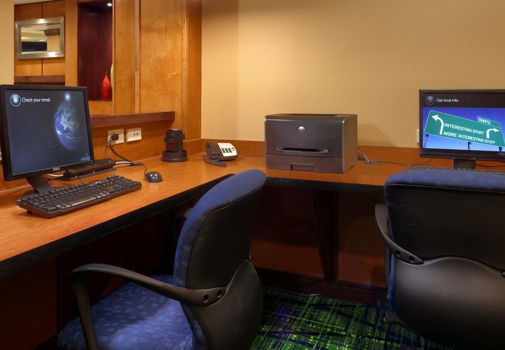 Fairfield Inn And Suites By Marriott לאראמי מראה חיצוני תמונה