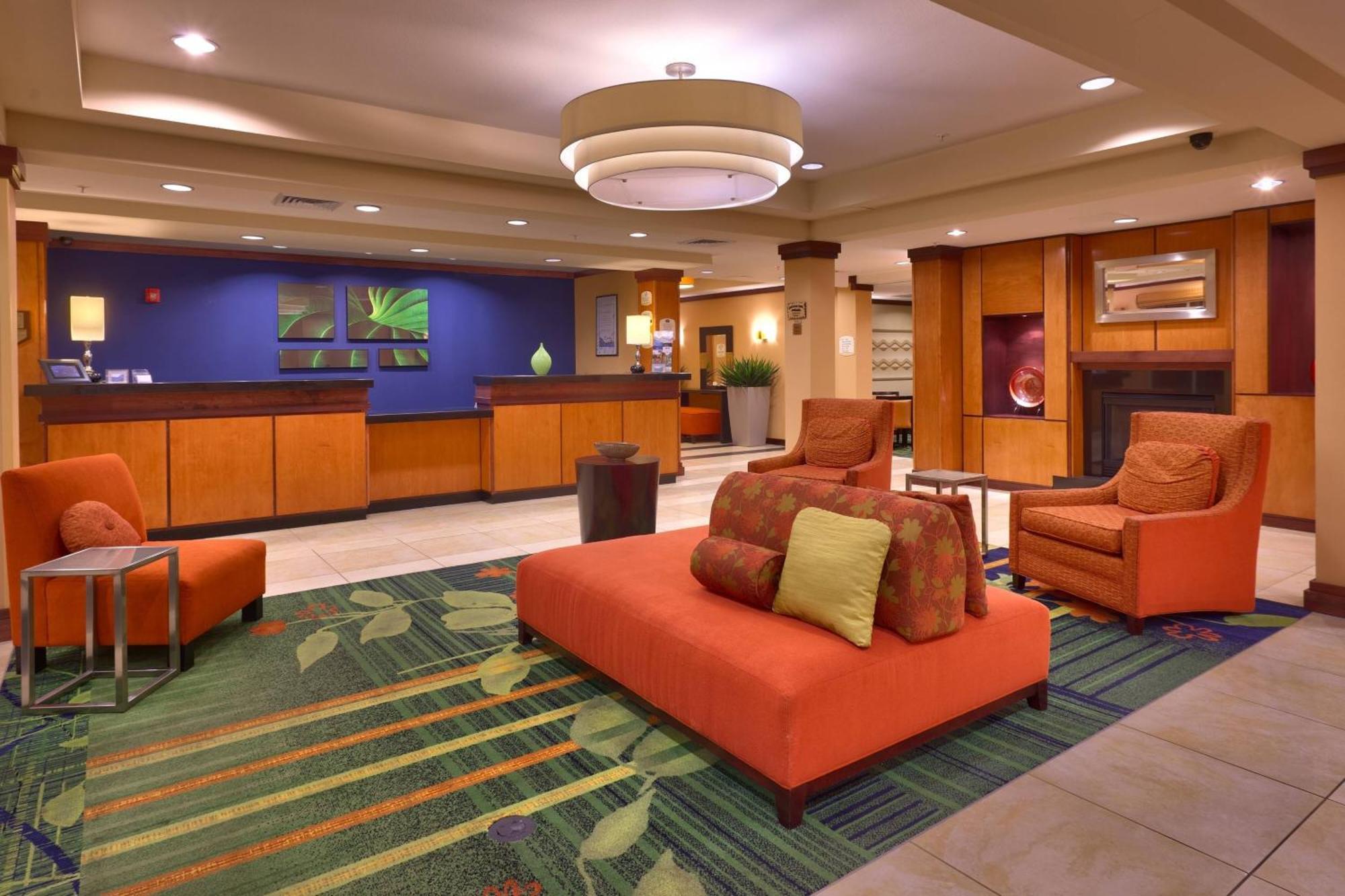 Fairfield Inn And Suites By Marriott לאראמי מראה חיצוני תמונה